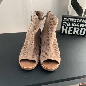 TOM Majorca Peep Toe Stucco Boots